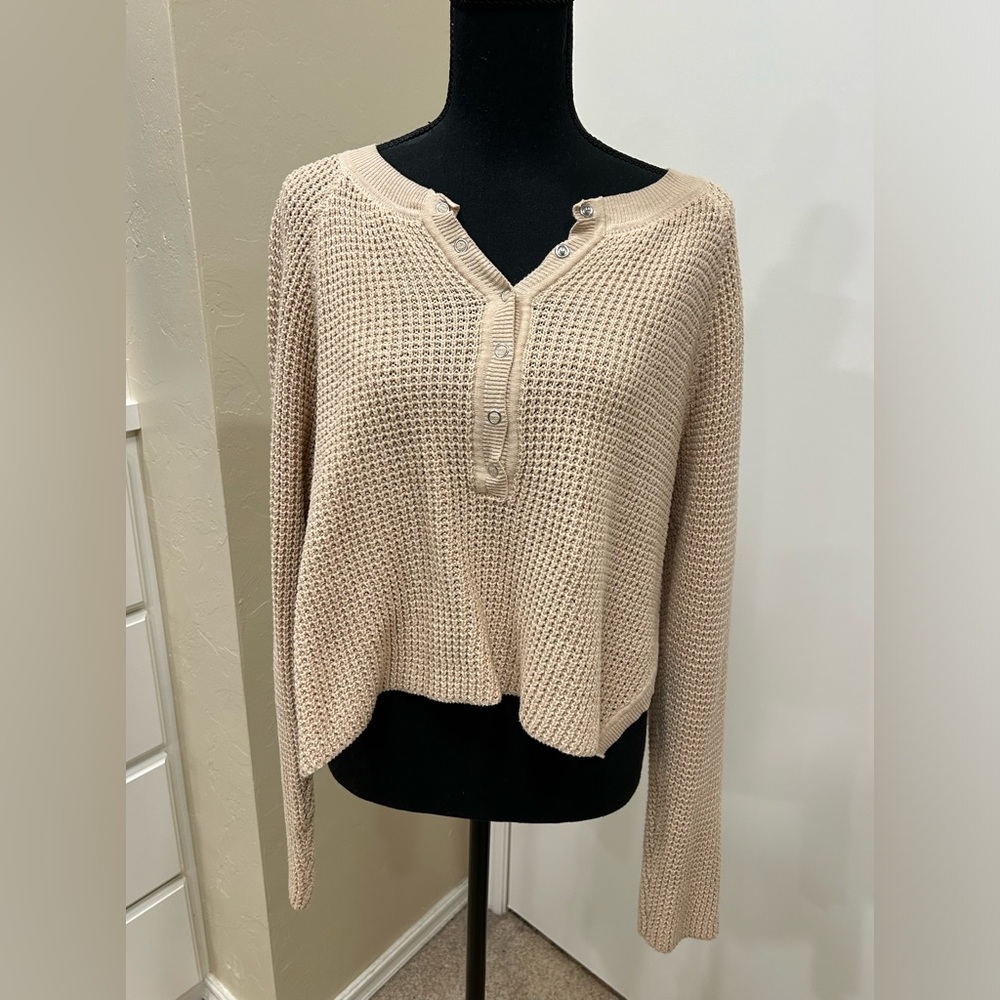LA Hearts  cream sweater- size Medium